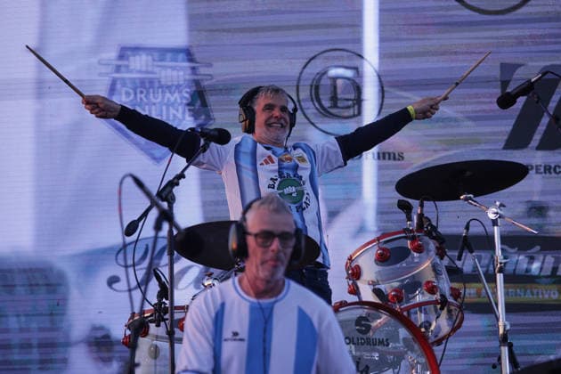 Drummers seek the Guinness World Record with more than 400 drums playing simultaneously in Buenos Aires BUENOS AIRES, ARGENTINA - MAY 30: More than 400 drummers perform simultaneously during the new edition of the Baterias a la Plaza festival at Parque Arroyo Vega in Buenos Aires, Argentina, on May 30, 2026. The event gathered musicians from across the country to share a unique open-air musical experience alongside influential figures of the Argentine drumming scene, as participants played synchronized patterns to create a collective soundscape. Luciano Gonzalez Anadolu Buenos Aires Argentina. Editorial use only. Please get in touch for any other usage.  Copyright: x2026xAnadoluxLucianoxGonzalezx