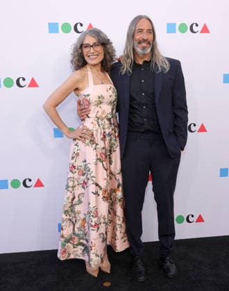 Robert Russell and Lisa Edelstein attend the MOCA Gala 2026 at The Geffen Contemporary at MOCA in Los Angeles, CA on Saturday, May 30, 2026.  LAP20260530416 GregxGrudt