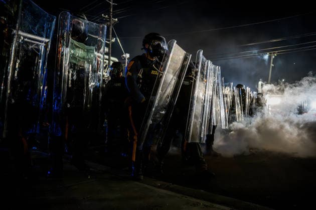 Clashes outside ICE Detention Facility in New Jersey NEW JERSEY, UNITED STATES - MAY 30: Protestors and New Jersey State Police clash outside Delaney Hall, a private prison being used as an ICE detention center, in Newark, New Jersey, United States on May 30, 2026. Delaney Hall has been the site of ongoing protests due to poor living conditions for ICE detainees. Thomas Hengge Anadolu New Jersey United States. Editorial use only. Please get in touch for any other usage.  Copyright: x2026xAnadoluxThomasxHenggex
