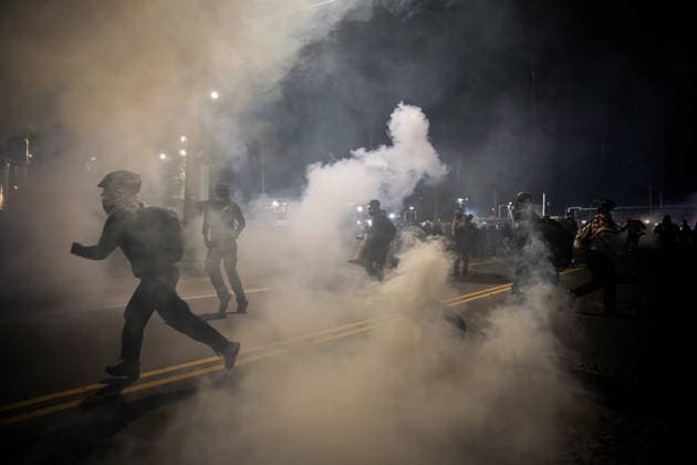 Clashes outside ICE Detention Facility in New Jersey NEW JERSEY, UNITED STATES - MAY 30: Protestors and New Jersey State Police clash outside Delaney Hall, a private prison being used as an ICE detention center, in Newark, New Jersey, United States on May 30, 2026. Delaney Hall has been the site of ongoing protests due to poor living conditions for ICE detainees. Thomas Hengge Anadolu New Jersey United States. Editorial use only. Please get in touch for any other usage.  Copyright: x2026xAnadoluxThomasxHenggex