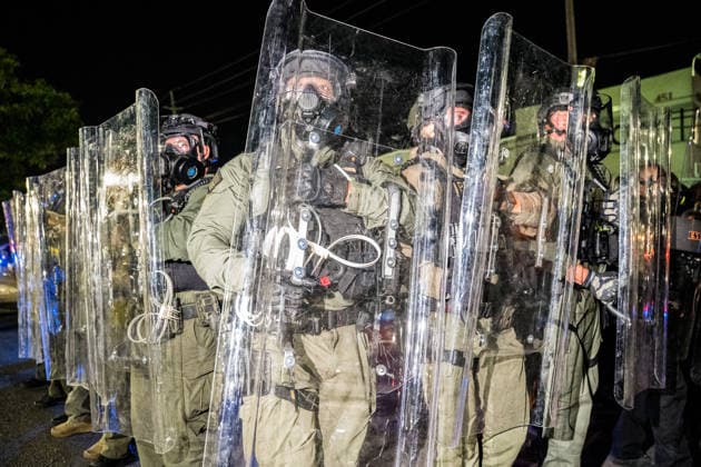 Clashes outside ICE Detention Facility in New Jersey NEW JERSEY, UNITED STATES - MAY 30: Protestors and New Jersey State Police clash outside Delaney Hall, a private prison being used as an ICE detention center, in Newark, New Jersey, United States on May 30, 2026. Delaney Hall has been the site of ongoing protests due to poor living conditions for ICE detainees. Thomas Hengge Anadolu New Jersey United States. Editorial use only. Please get in touch for any other usage.  Copyright: x2026xAnadoluxThomasxHenggex