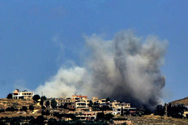 May 31, 2026, Kfar Tebniet, Kfar Tebniet, Lebanon: Smoke billows of Israeli air strikes on the southern Lebanese village of Kfar Tebniet. Israeli forces, led by the Golani Brigade, captured and flew an Israeli flag over the historic Beaufort Castle (Qalaat al-Shaqif) in southern Lebanon. The strategic hilltop fortress, which commands sweeping views of the region, was secured following intense fighting and airstrikes as Israel expanded its ground operations across the Litani river. Israeli Defense Minister Israel Katz said the army had seized the medieval fortress of Beaufort, in southern Lebanon, where it has expanded its operations against the pro-Iranian Hezbollah. Kfar Tebniet Lebanon  - ZUMAn313 20260531_zip_n313_005 Copyright: xMarwanxNaamanix