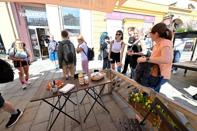 The We Stand for Culture (Stojime za kulturou) initiative launched a march to Prague in the centre of Olomouc on 31 May 2026 in response to the government s moves to cut funding for culture and public media. Participants will visit regional cultural centres along the 331.5 kilometre route, where debates and an accompanying artistic programme will take place. The march will culminate on 15 June 2026 in Prague. (CTKxPhoto LudekxPerina) CTKPhotoP2026053101909  CTKPhotoP2026053101909