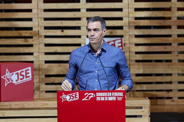 Pedro Sánchez closes the Socialist Youth Congress in Madrid The Secretary General of the PSOE and President of the Government, Pedro Sánchez, during the closing ceremony of the 27th JSE Congress, at the UGT Madrid headquarters, on May 31, 2026, in Madrid Spain This meeting with the Socialist Youth of Spain is Sánchezs first appearance at a party meeting following the latest court developments 31 MAY 2026 Jesús Hellí Madrid Madrid Madrid Spain  Copyright: xJesusxHellinx 7561875