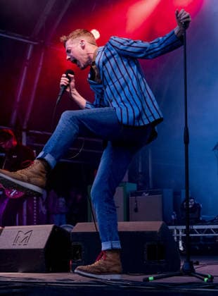 The Kaiser Chiefs perform at Wychwood Festival at Cheltenham Racecourse Featuring: The Kaiser Chiefs, Ricky Wilson Where: Cheltenham, United Kingdom When: 30 May 2026 Credit: CelebrityPhotosUK Cover Images EDITORIAL USE ONLY. NOT FOR USE BY NEWSPAPERS BASED IN THE UK. Copyright: xx coverimg55739799