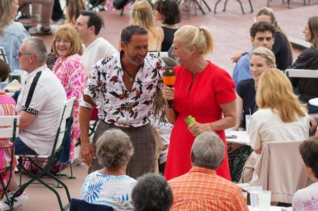 ZDF-Fernsehgarten 2026. Andrea (Kiwi) Kiewel und Markus Schöffl im ZDF Fernsehgarten mit dem Motto Bingo-Party am 31.05.2026 in Mainz. Mainz ZDF Fernsehgarten Rheinland-Pfalz *** ZDF Fernsehgarten 2026 Andrea Kiwi Kiewel and Markus Schöffl in the ZDF Fernsehgarten with the motto Bingo Party on 31 05 2026 in Mainz Mainz ZDF Fernsehgarten Rheinland Pfalz