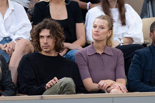 2026 French Open - Celebrities In Stand Night Session Day 8 NB Toni Garrn in stand Night Session Day 8 during the 2026 French Open at Roland Garros on May 31, 2026 in Paris, France. Photo by Nasser Berzane ABACAPRESS.COM  Copyright: xBerzanexNasser ABACAx