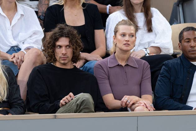 2026 French Open - Celebrities In Stand Night Session Day 8 NB Toni Garrn in stand Night Session Day 8 during the 2026 French Open at Roland Garros on May 31, 2026 in Paris, France. Photo by Nasser Berzane ABACAPRESS.COM  Copyright: xBerzanexNasser ABACAx