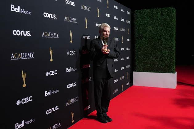 May 31, 2026, Toronto, On, CAN: Mike Myers holds the Icon Award at The Canadian Screen Awards in Toronto on Sunday, May 31, 2026. Toronto CAN  - ZUMAc35_ 20260531_zaf_c35_078 Copyright: xChrisxYoungx