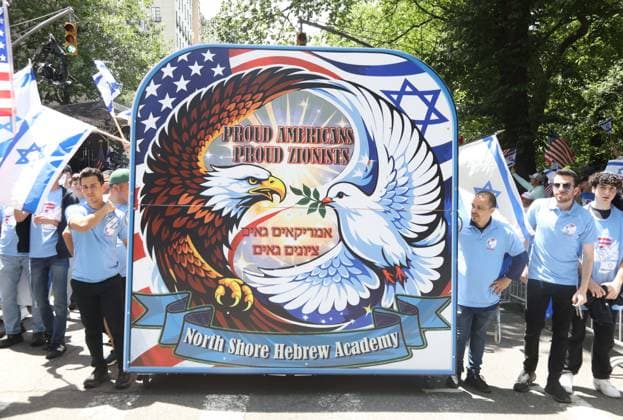 May 31, 2026, New York, New York, USA: Parade goers seen during 2026 Israel Day on Fifth Israeli Parade held on Fifth Avenue, New York USA - ZUMAk03_ 20260531_zaf_k03_123 Copyright: xNancyxKaszermanx