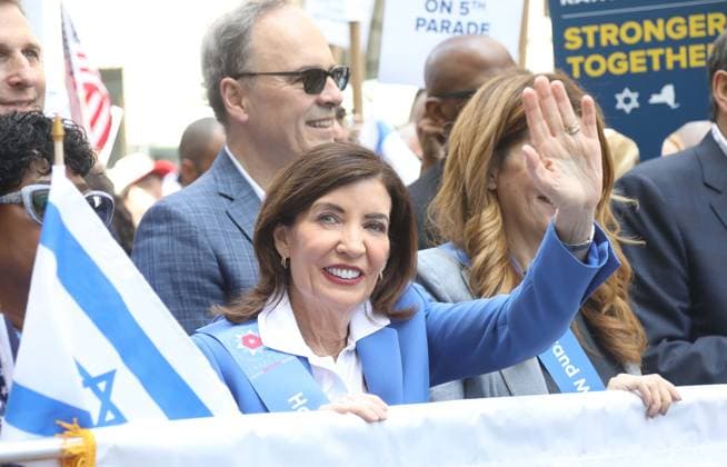 May 31, 2026, New York, New York, USA: New York Governor KATHY HOCHUL seen during 2026 Israel Day on Fifth Israeli Parade held on Fifth Avenue, New York USA - ZUMAk03_ 20260531_zaf_k03_067 Copyright: xNancyxKaszermanx