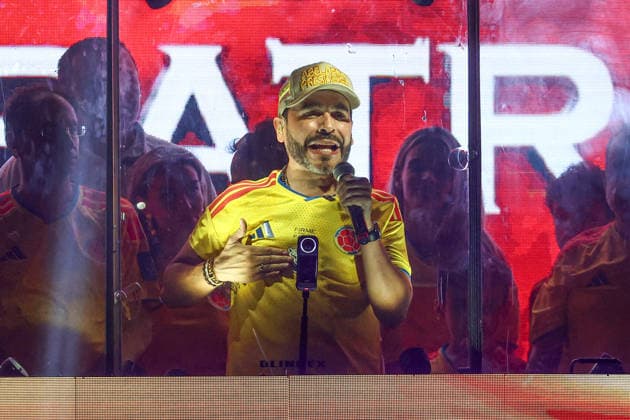 Far-right candidate Abelardo De La Espriella celebrates advancing to the runoff in Colombia BARRANQUILLA, COLOMBIA - MAY 31: Colombian presidential candidate Abelardo De La Espriella, a far-right figure, addresses his supporters after the announcement of the results of the first round of the presidential elections in Barranquilla, Colombia, on May 31, 2026. Abelardo de la Espriella will advance to a runoff against leftist Ivan Cepeda on June 21. Lucas Aguayo Araos Anadolu Barranquilla Colombia. Editorial use only. Please get in touch for any other usage.  Copyright: x2026xAnadoluxLucasxAguayoxAraosx