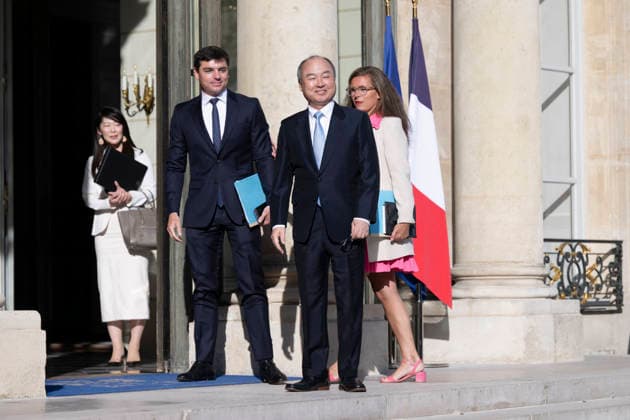 Masayoshi Son Welcomed By President Macron - Paris SoftBank Group Corp. Chairman and CEO Masayoshi Son arrives at the Elysee Palace for a meeting with French President before the Choose France Sommet in Paris on June 1, 2026. Photo by Eliot Blondet ABACAPRESS.COM Paris Ile-de-France France  Copyright: xBlondetxEliot ABACAx