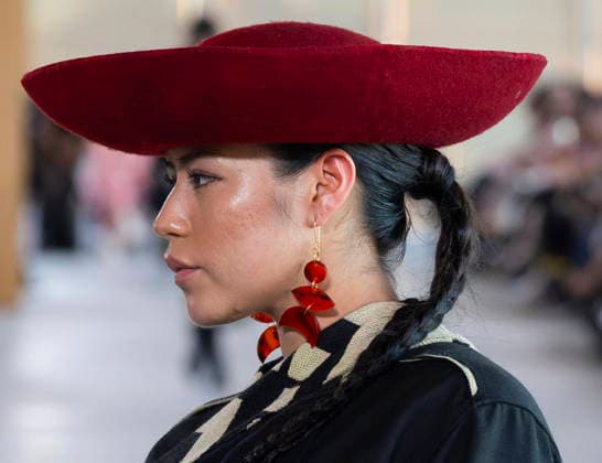 (260601) -- TORONTO, June 1, 2026 -- A model presents a creation at the Fashion Art Toronto s Fashion Week Spring Summer 2026 in Toronto, Canada, on May 31, 2026. The fashion week was held here from May 25 to 31. (Photo by Xinhua) CANADA-TORONTO-FASHION WEEK ZouxZheng 