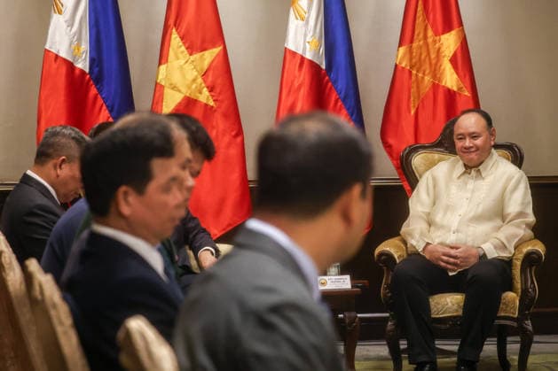 Vietnam, Philippines defense chiefs meet after signing pact to elevate ties in Manila MANILA, PHILIPPINES – JUNE 1: Philippine Defense Secretary Gilberto Teodoro Jr. attends a meeting with Vietnamese Defense Minister Phan Van Giang following the signing of a new security pact in Manila, Philippines, on June 1, 2026. Vietnam and the Philippines signed a memorandum of understanding to strengthen cooperation in maritime security, military education and disaster response, elevating bilateral relations to an Enhanced Strategic Partnership. Daniel Ceng Anadolu Manila Philippines. Editorial use only. Please get in touch for any other usage.  Copyright: x2026xAnadoluxDanielxCengx