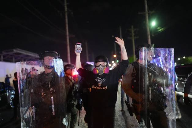 New Jersey police dispersed anti-ICE protest and arrested protesters after the curfew NEW JERSEY, UNITED STATES - MAY 31: New Jersey state police dispersed a pro-immigrant protest and arrested about 20 protesters near the Immigration and Customs Enforcement s (ICE) Delaney Hall detention facility after curfew was imposed in the region on Sunday, May 31, 2026. in New Jersey, U.S. The police removed the press from the area during the intervention and arrests. Selcuk Acar Anadolu New York United States. Editorial use only. Please get in touch for any other usage.  Copyright: x2026xAnadoluxSelcukxAcarx
