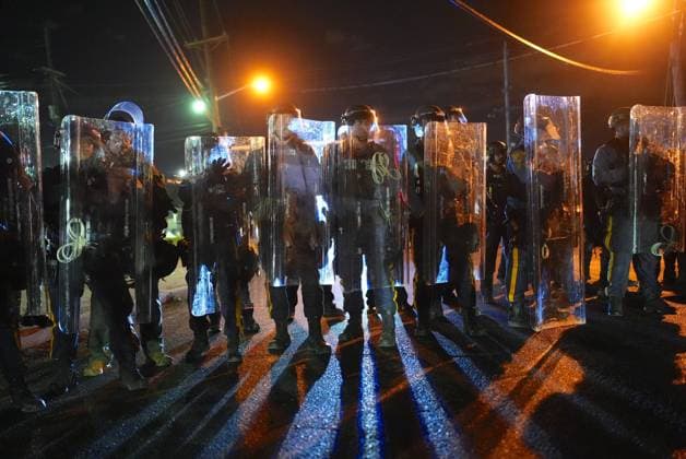 New Jersey police dispersed an anti-ICE protest and arrested protesters after curfew (2) NEW JERSEY, UNITED STATES - MAY 31: New Jersey state police dispersed a pro-immigrant protest and arrested nearly 20 protesters near Delaney detention facility of the Immigration and Customs Enforcement (ICE) after curfew was imposed in the region on Sunday, May 31, 2026. in New Jersey, U.S. The police removed the press from the area during the arrests. Selcuk Acar Anadolu New York United States. Editorial use only. Please get in touch for any other usage.  Copyright: x2026xAnadoluxSelcukxAcarx