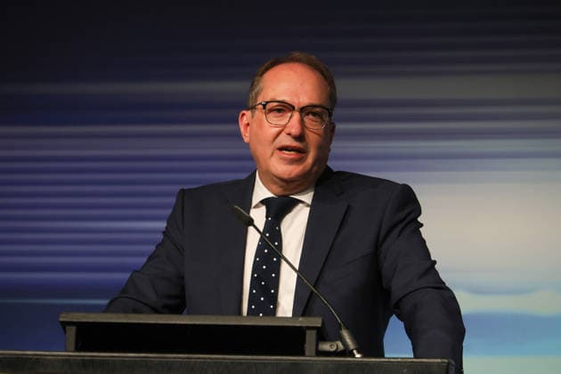 Interschutz 2026. Alexander Dobrindt (CSU), Bundesminister des Innern bei der Eröffnungsfeier der Weltleitmesse für die Bereiche Rettungsdienst, Brand- bzw. Katastrophenschutz und Sicherheit. Hannover, Niedersachsen, DEU, Deutschland, 01.06.2026 *** Interschutz 2026 Alexander Dobrindt CSU , Federal Minister of the Interior at the opening ceremony of the worlds leading trade fair for rescue services, fire and disaster control and safety Hanover, Lower Saxony, DEU, Germany, 01 06 2026