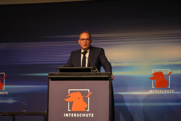 Interschutz 2026. Alexander Dobrindt (CSU), Bundesminister des Innern bei der Eröffnungsfeier der Weltleitmesse für die Bereiche Rettungsdienst, Brand- bzw. Katastrophenschutz und Sicherheit. Hannover, Niedersachsen, DEU, Deutschland, 01.06.2026 *** Interschutz 2026 Alexander Dobrindt CSU , Federal Minister of the Interior at the opening ceremony of the worlds leading trade fair for rescue services, fire and disaster control and safety Hanover, Lower Saxony, DEU, Germany, 01 06 2026