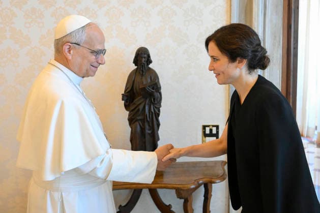 IPA85235765 - Italy, Rome, Vatican 2026 06 01 Ms. Isabel Diaz Ayuso, President of the Community of Madrid (Spain), in an audience with Pope Leo XIV at the Vatican Photograph by VATICAN MEDIA Catholic Press Photo  Copyright: xSimonexRisolutix xPicturexLuxx 85235765