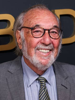 86th Annual Peabody Awards BEVERLY HILLS, LOS ANGELES, CALIFORNIA, USA - MAY 31: James L. Brooks arrives at the 86th Annual Peabody Awards held at the Beverly Wilshire, A Four Seasons Hotel on May 31, 2026 in Beverly Hills, Los Angeles, California, United States. Beverly Hills Beverly Wilshire, A Four Seasons Hotel California United States Copyright: xXavierxCollin ImagexPressxAgencyx