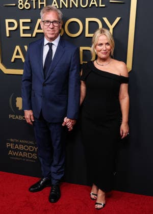86th Annual Peabody Awards BEVERLY HILLS, LOS ANGELES, CALIFORNIA, USA - MAY 31: Joel Lovell and girlfriend Amy Poehler arrive at the 86th Annual Peabody Awards held at the Beverly Wilshire, A Four Seasons Hotel on May 31, 2026 in Beverly Hills, Los Angeles, California, United States. Beverly Hills Beverly Wilshire, A Four Seasons Hotel California United States Copyright: xXavierxCollin ImagexPressxAgencyx