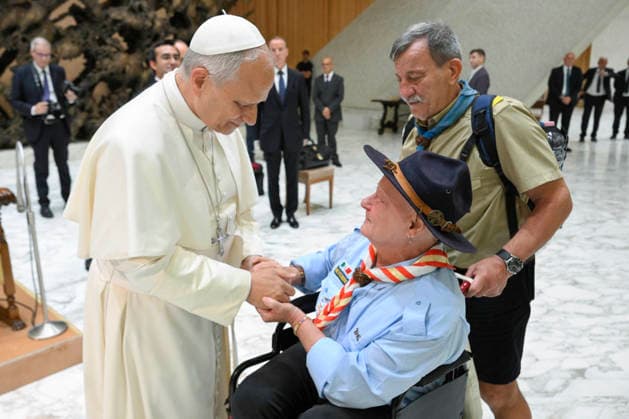 ITALY - POPE LEO XIV DURING AUDIENCE WITH MEMBERS OF THE ITALIAN ASSOCIATIONS OF CATHOLIC GUIDES AND SCOUTS OF EUROPE DURING THE MEETING AT THE VATICAN- 2026 6 1 Italy, Rome, Vatican, 2026 6 1 Pope Leo XIV greets members of the Italian Associations of Catholic Guides and Scouts of Europe, during their meeting at the Vatican EDITORIAL USE ONLY - NO BOOKS Copyright: xVATICANxMEDIAx