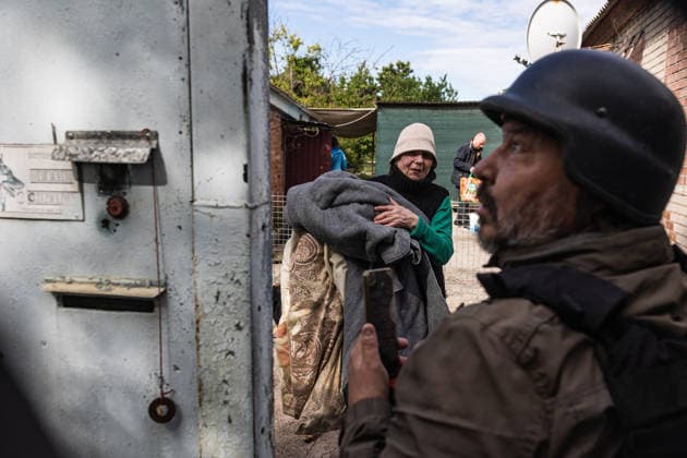White Angels police evacuate civilians in Ukraine MYKOLAIVKA, UKRAINE - JUNE 1: The White Angels police unit evacuates civilians from the city of Mykolaivka, Ukraine, on June 1, 2026. Diego Herrera Carcedo Anadolu Mykolaivka Ukraine. Editorial use only. Please get in touch for any other usage.  Copyright: x2026xAnadoluxDiegoxHerreraxCarcedox