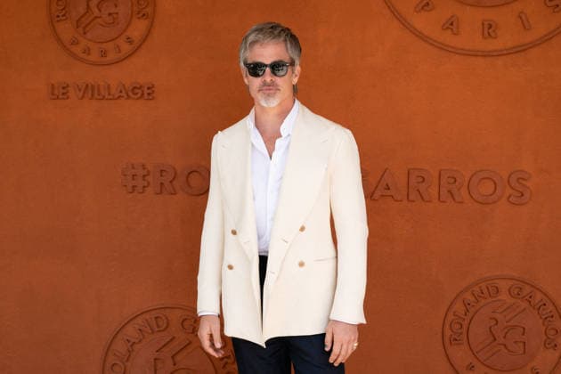 French Open - VIPs Pose At The Village LZ Chris Pine attends the 2026 French Open at Roland Garros on June 1, 2026 in Paris, France. Photo by Laurent Zabulon ABACAPRESS.COM  Copyright: xZabulonxLaurent ABACAx