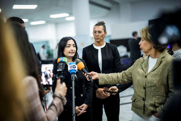Reem Alabali-Radovan (SPD), Bundesministerin fuer wirtschaftliche Zusammenarbeit und Entwicklung, bricht am 01.06.2026 die geplante Reise nach Beirut, Libanesische Republik ab. Grund dafuer waren Sicherheitsgruende, Beirut war aktuell unter Beschuss israelischer Streitkraefte. Pressebriefing nach einem Telefonat mit der libanesischen Sozialministerin Haneen Sayed zusammen mit dem Minister fuer Internationale Entwicklung des Koenigreichs Norwegen Asmund Grover Aukrust. Fotografiert im Auftrag des Bundesministeriums fuer wirtschaftliche Entwicklung und Zusammenarbeit. Larnaca Zypern *** Reem Alabali Radovan SPD , Federal Minister for Economic Cooperation and Development, cancels the planned trip to Beirut, Lebanese Republic on 01 06 2026 Rea Copyright: xDominikxButzmannx