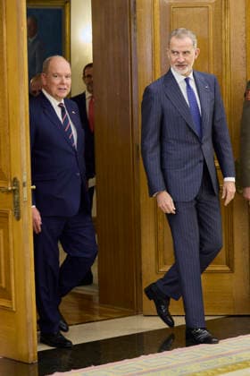 June 1, 2026, Madrid, Madrid, Spain: KING FELIPE VI of Spain receives PRINCE ALBERT II of Monaco Madrid Spain  - ZUMAc260 20260601_zep_c260_007 Copyright: xMikexChicorrox