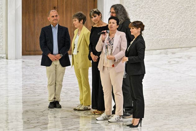 ITALY - POPE LEO XIV DURING AUDIENCE WITH MEMBERS OF THE ITALIAN ASSOCIATIONS OF CATHOLIC GUIDES AND SCOUTS OF EUROPE DURING THE MEETING AT THE VATICAN- 2026 6 1 Italy, Rome, Vatican, 2026 6 Chiara Amirante Chiara Amirante (Rome, July 20, 1966) is an Italian writer and the founder (and first president) of the Comunità Nuovi Orizzonti. speaks during their meeting at the Vatican EDITORIAL USE ONLY - NO BOOKS Copyright: xALESSIAxGIULIANIx