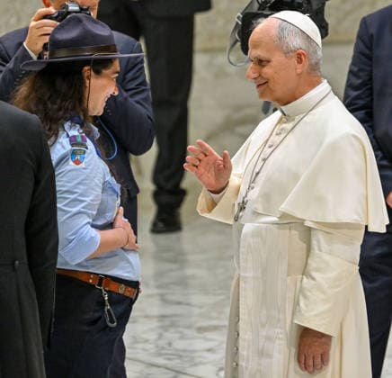 ITALY - POPE LEO XIV DURING AUDIENCE WITH MEMBERS OF THE ITALIAN ASSOCIATIONS OF CATHOLIC GUIDES AND SCOUTS OF EUROPE DURING THE MEETING AT THE VATICAN- 2026 6 1 Italy, Rome, Vatican, 2026 6 1 Pope Leo XIV greets members of the Italian Associations of Catholic Guides and Scouts of Europe, during their meeting at the Vatican EDITORIAL USE ONLY - NO BOOKS Copyright: xALESSIAxGIULIANIx