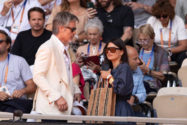 2026 French Open - Celebrities In Stand Day 9 NB Chris Pine and girlfriend Keana Sky Wenger in stand day 9 during the 2026 French Open at Roland Garros on June 01, 2026 in Paris, France. Photo by Nasser Berzane ABACAPRESS.COM  Copyright: xBerzanexNasser ABACAx