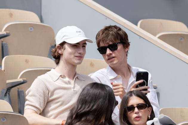 2026 French Open - Celebrities In Stand Day 9 NB Pierre de Maere and his Boyfriend in stand day 9 during the 2026 French Open at Roland Garros on June 01, 2026 in Paris, France. Photo by Nasser Berzane ABACAPRESS.COM  Copyright: xBerzanexNasser ABACAx