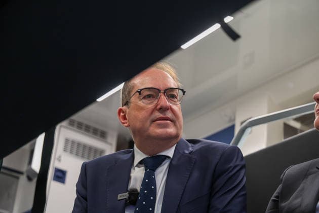 Interschutz 2026. Alexander Dobrindt (CSU), Bundesminister des Innern beim Eröffnungsrundgang der Weltleitmesse für die Bereiche Rettungsdienst, Brand- bzw. Katastrophenschutz und Sicherheit. Hannover, Niedersachsen, DEU, Deutschland, 01.06.2026 *** Interschutz 2026 Alexander Dobrindt CSU , Federal Minister of the Interior at the opening tour of the worlds leading trade fair for rescue services, fire and disaster control and security Hanover, Lower Saxony, DEU, Germany, 01 06 2026