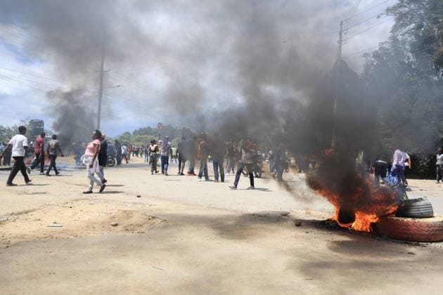 Protesters demonstrate the Ebola treatment center established or Americans in Kenya NANYUKI, KENYA - JUNE 1: Protesters march toward the entrance of Laikipia Air Base and chant slogans during a demonstration against plans to establish an Ebola quarantine facility for U.S. citizens diagnosed with Ebola in Nanyuki, Kenya, on June 1, 2026. Lucas Mukasa Anadolu Nanyuki Kenya. Editorial use only. Please get in touch for any other usage.  Copyright: x2026xAnadoluxLucasxMukasax