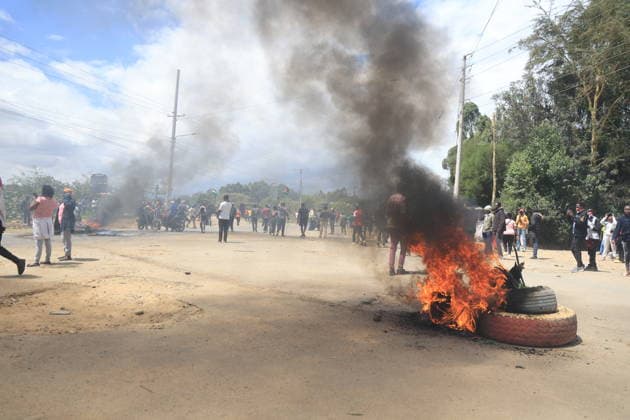 Protesters demonstrate the Ebola treatment center established or Americans in Kenya NANYUKI, KENYA - JUNE 1: Protesters march toward the entrance of Laikipia Air Base and chant slogans during a demonstration against plans to establish an Ebola quarantine facility for U.S. citizens diagnosed with Ebola in Nanyuki, Kenya, on June 1, 2026. Lucas Mukasa Anadolu Nanyuki Kenya. Editorial use only. Please get in touch for any other usage.  Copyright: x2026xAnadoluxLucasxMukasax