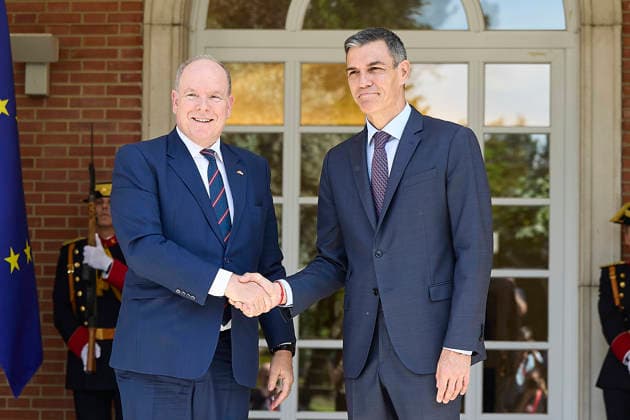 Sánchez receives the Prince of Monaco, Albert II The President of the Government, Pedro Sánchez d , receives the Sovereign Prince of the Principality of Monaco, Albert II i , at the La Moncloa Complex, on June 1, 2026, in Madrid Spain The official audience is part of the Grimaldi monarchs two-day state visit to the country, scheduled to commemorate the 150th anniversary of diplomatic relations between Spain and Monaco 01 JUNE 2026 Jesús Hellí Madrid Madrid Madrid Espana  Copyright: xJesusxHellinx 7564428