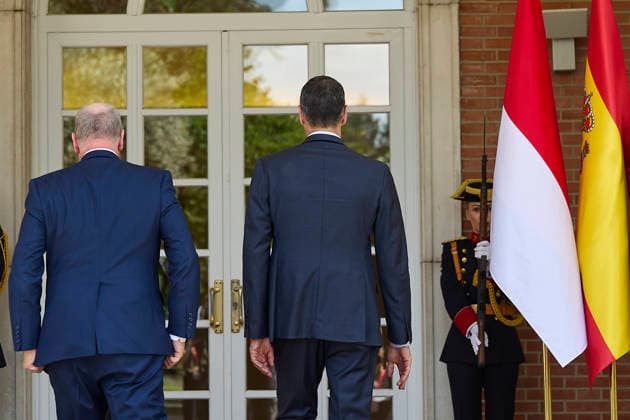 Sánchez receives the Prince of Monaco, Albert II The President of the Government, Pedro Sánchez d , receives the Sovereign Prince of the Principality of Monaco, Albert II i , at the La Moncloa Complex, on June 1, 2026, in Madrid Spain The official audience is part of the Grimaldi monarchs two-day state visit to the country, scheduled to commemorate the 150th anniversary of diplomatic relations between Spain and Monaco 01 JUNE 2026 Jesús Hellí Madrid Madrid Madrid Espana  Copyright: xJesusxHellinx 7564430