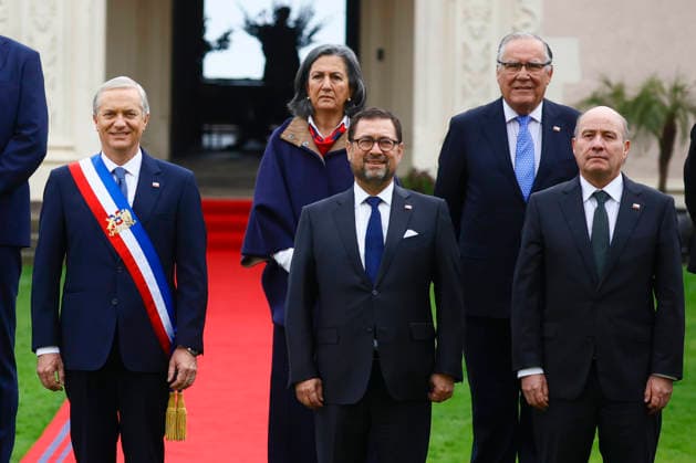 Vina del Mar June 1, 2026 The official photograph of the President of the Republic, Jose Antonio Kast together with the Cabinet, is taken at the Presidential Palace of Cerro Castillo in the commune of Vina del Mar Dragomir Yankovic Aton Chile, Vina del Mar Chile Aton 1161259  Copyright: DRAGOMIRxYANKOVIC ATONxCHILE