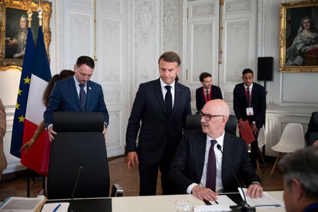 Choose France Business Summit - Paris French President Emmanuel Macron and French Economy Minister Orland Lescure during the « Choose France Summit » at the Chateau de Versailles in Versailles, near Paris, France, June 1, 2026. Photo by Eliot Blondet ABACAPRESS.COM Paris France France  Copyright: xBlondetxEliot ABACAx