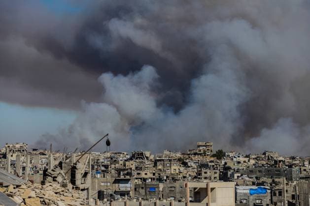 Israeli attack targets Jabalia Refugee Camp in Gaza JABALIA, GAZA, PALESTINE - JUNE 1: Smoke rises following an Israeli strike targeting Palestinian homes near the Yellow Line in the eastern areas of Jabalia Refugee Camp in northern Gaza, Palestine on June 1, 2026. The Israeli army carried out attacks on Palestinian homes located near the Yellow Line in the eastern part of Jabalia Refugee Camp, according to local sources. Ramez Habboub Anadolu Jabalia Gaza. Editorial use only. Please get in touch for any other usage.  Copyright: x2026xAnadoluxRamezxHabboubx