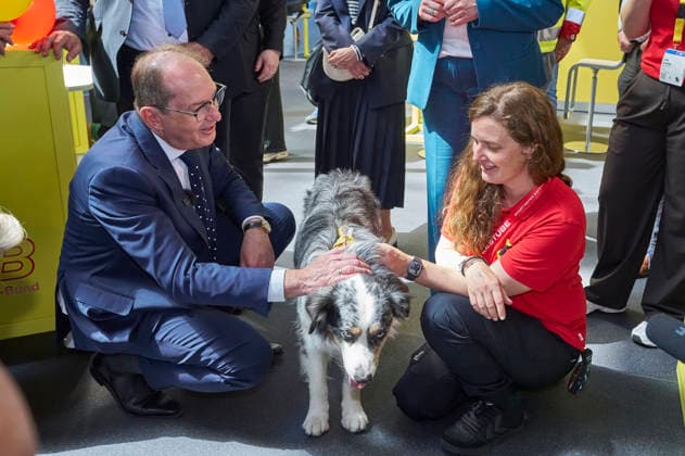 Alexander Dobrindt beim Eröffnungsrundgang über die Interschutz 2026 , der Weltleitmesse für Feuerwehr, Rettungswesen und Bevölkerungsschutz, auf dem Messegelände. Hannover, 01.06.2026 *** Alexander Dobrindt on the opening tour of Interschutz 2026 , the worlds leading trade fair for fire departments, rescue services and civil protection, at the Hannover Exhibition Center, 01 06 2026 Foto:xU.xStammx xFuturexImagex interschutz_6636
