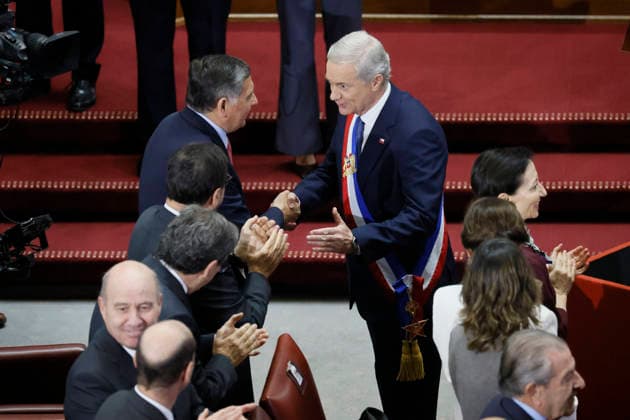 Valparaiso, June 1, 2026 President of the Republic Jose Antonio Kast greets Interior Minister Claudio Alvarado during the first public account of his term in the Hall of Honor of the National Congress Sebastian Cisternas Aton Chile, Valparaiso Chile Aton 1161325  Copyright: SEBASTIANxCISTERNAS ATONxCHILE