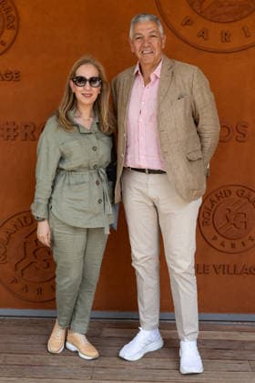 Abdelatif Benazzi and his wife in the village during the French Open Tennis Championships at Roland Garros 2026 Paris, on June 1st, 2026 Jacovides Moreau Bestimage Celebrities in the village during the French Open Tennis Championships at Roland Garros 2026 Paris, on June 1st, 2026 Paris France  Copyright: xJACOVIDES-MOREAUx xBESTIMAGExJACOVIDES-MOREAUx xBESTIMAGEx