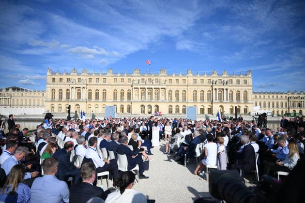 Choose France Business Summit - Paris French president Emmanuel Macron delivers a speech during a Choose France summit in Versailles, France on June 1, 2026. Photo by Eliot Blondet ABACAPRESS.COM Versailles France  Copyright: xBlondetxEliot ABACAx