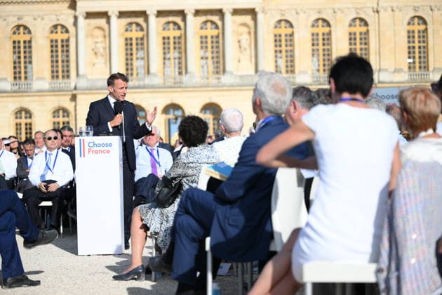 Choose France Business Summit - Paris French president Emmanuel Macron delivers a speech during a Choose France summit in Versailles, France on June 1, 2026. Photo by Eliot Blondet ABACAPRESS.COM Versailles France  Copyright: xBlondetxEliot ABACAx