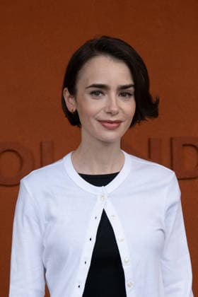 French Open - VIPs Pose At The Village LZ Lily Collins attends the 2026 French Open at Roland Garros on June 1, 2026 in Paris, France. Photo by Laurent Zabulon ABACAPRESS.COM  Copyright: xZabulonxLaurent ABACAx