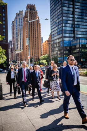 Johann Wadephul (CDU), Bundesaussenminister, aufgenommen im Rahmen seiner USA-Reise in New York City, 29.05.2026. Der Minister reist in die USA fuer die Wahl zum nichtstaendigen Sitz im Sicherheitsrat der Vereinten Nationen. Fotografiert im Auftrag des Auswaertigen Amtes New York City Vereinigte Staaten von Amerika *** Johann Wadephul CDU , Federal Foreign Minister, photographed during his trip to the USA in New York City, 29 05 2026 The Minister is traveling to the USA for the election for the non-permanent seat on the United Nations Security Council Photographed on behalf of the Federal Foreign Office New York City United States of America Copyright: xJulianexSonntag AAx